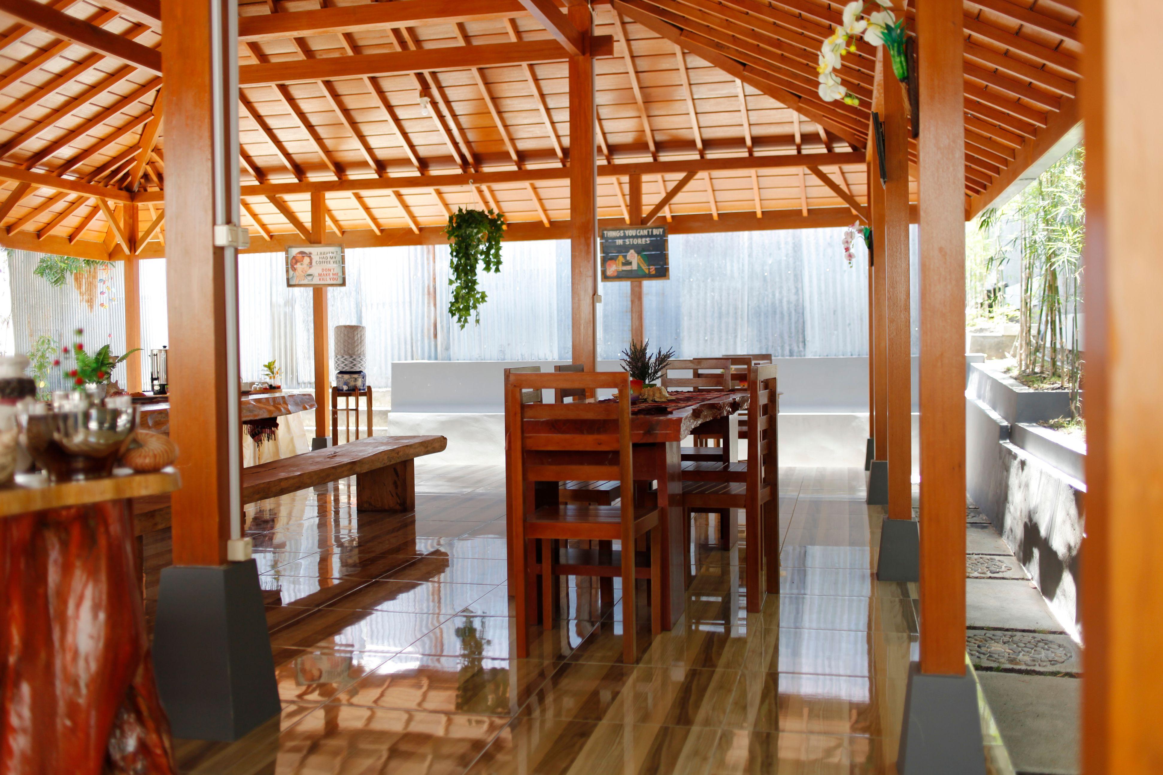 Pavilla Labuan Bajo Exterior photo